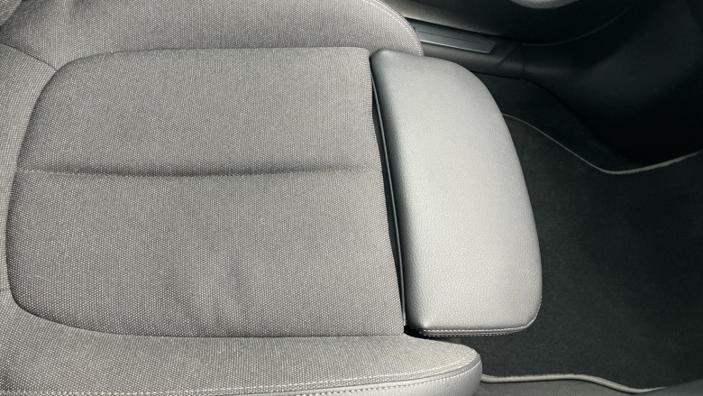 BMW 2 Series 218i [136] Sport 4dr DCT [Live Cockpit Prof] Petrol Saloon